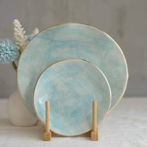 Blue plates set