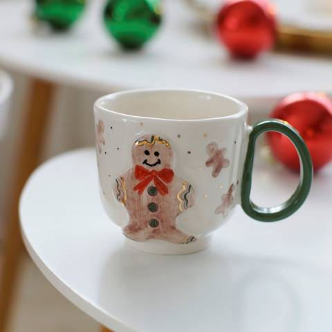 GINGERBREAD cup with handle